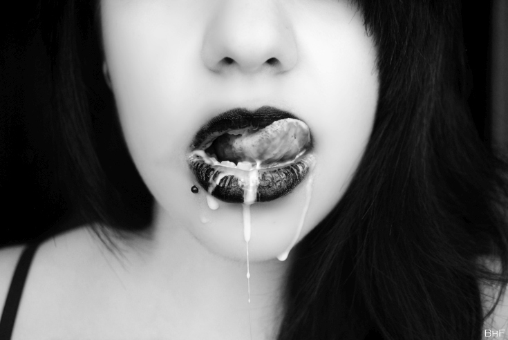 (+10 фото) Почему многие мужчины обожают кончать девушкам в рот