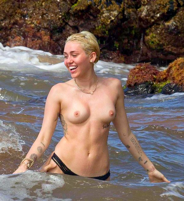 Майли Сайрус (Miley Cyrus) полностью голая. Фото - massage-couples.ru