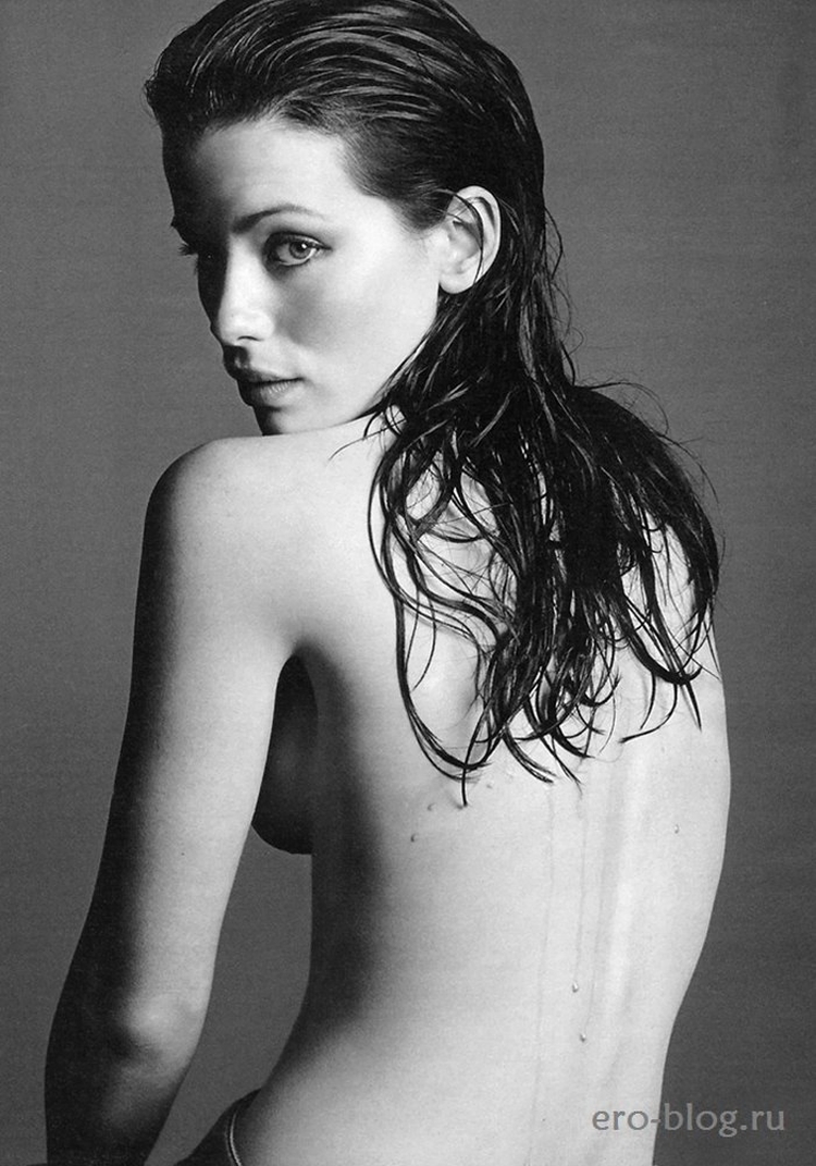 В 2009 году журнал Esquire признал Кейт Бекинсейл. самой сексуальной женщин...