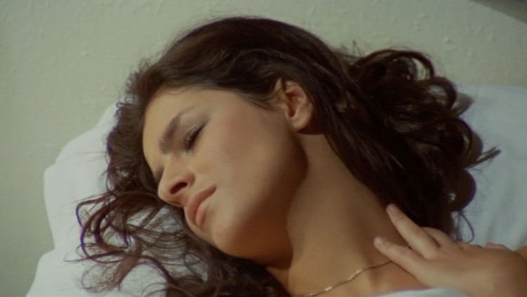 Итальянская актриса Антония Сантилли горячие интим фото
