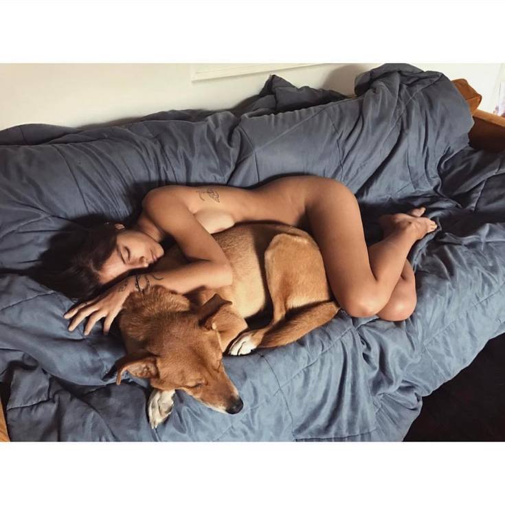 Австралийская актриса Caitlin Jean Stasey (Стейси) горячие интим фото
