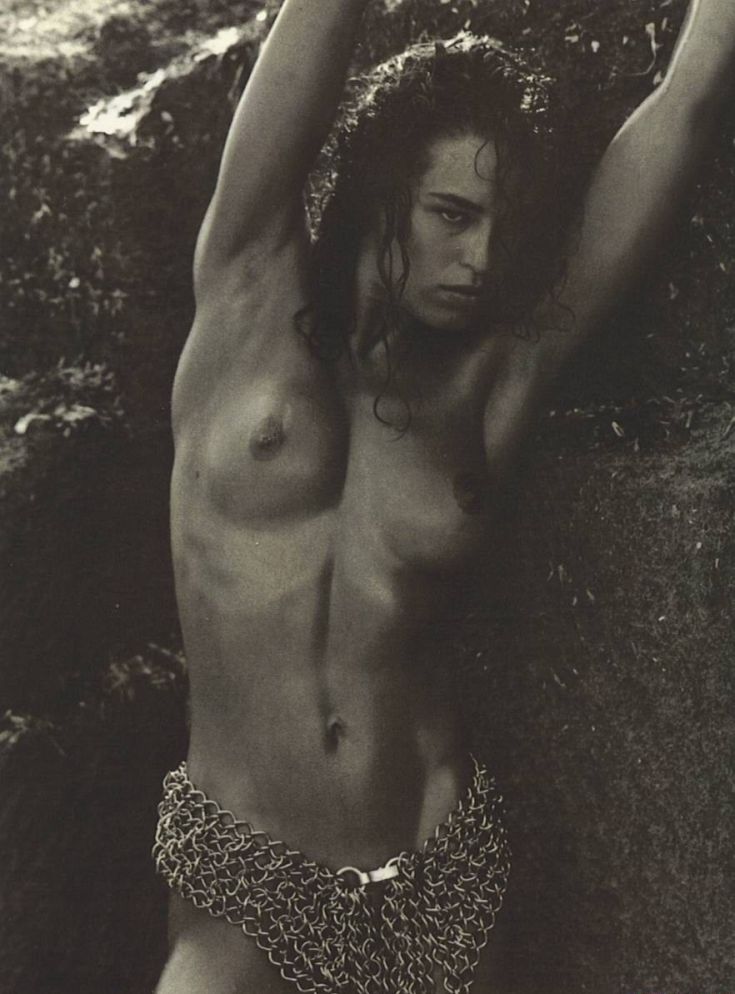 Датская модель Конни Нильсен горячие интим фото