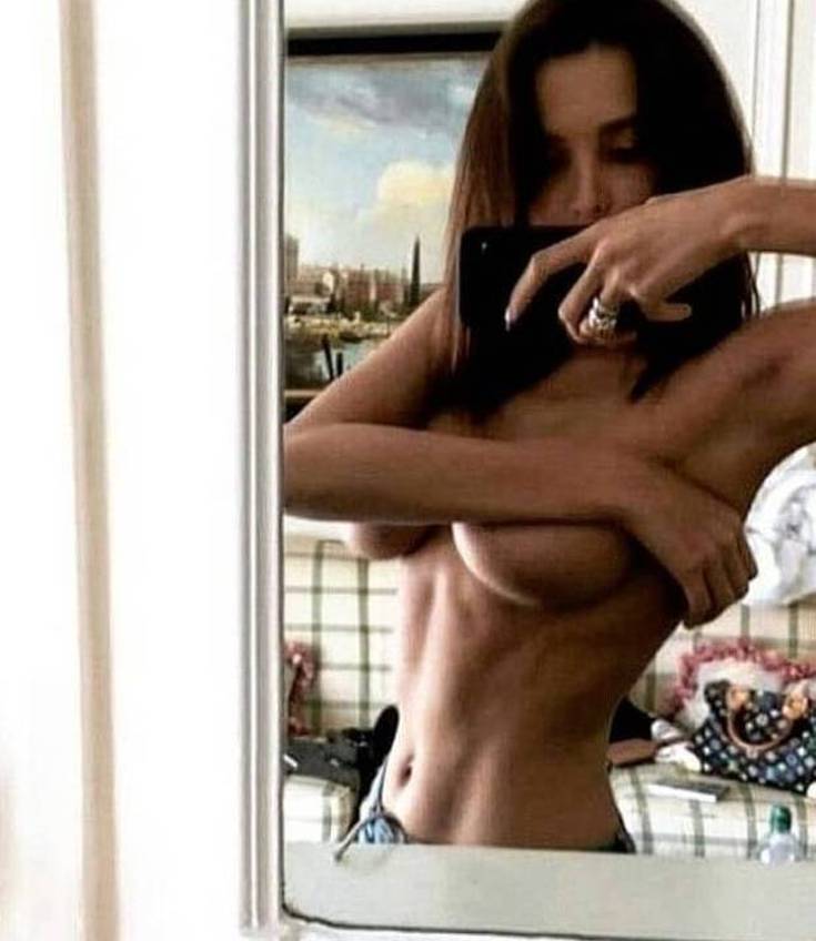Российская модель Анастасия Решетова горячие интим фото