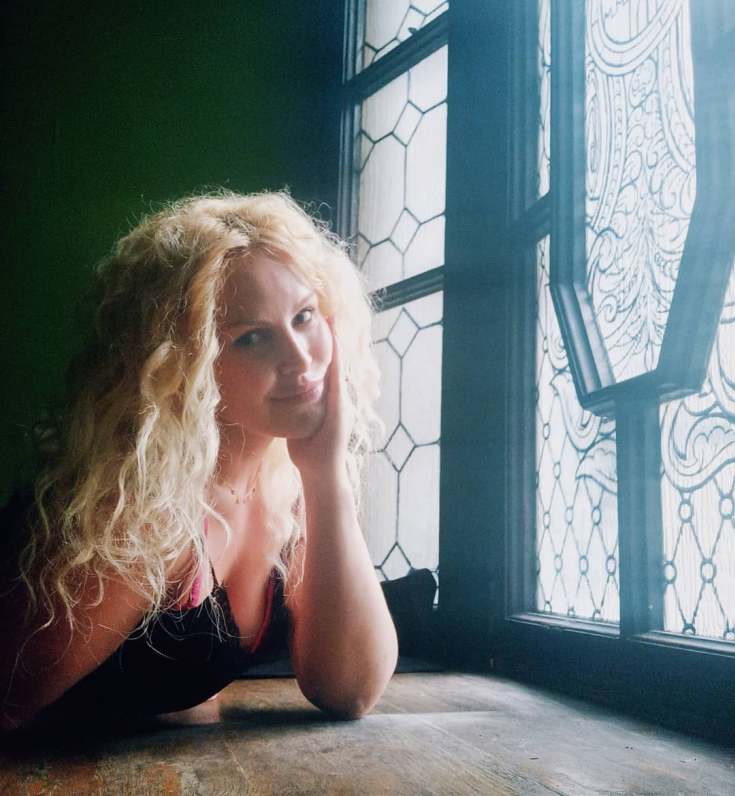 Слив фото Евгения Лютая актриса википедия горячие интим фото