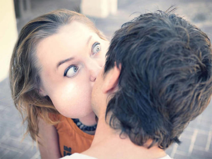(+11 фото) Как заводить отношения парню, которые не целовался до 20 лет?